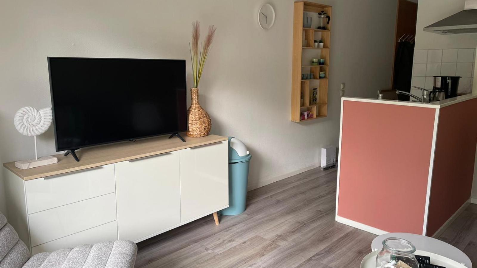 Appartement De Jutter, Resort Amelander Kaap ฮอลลุม ภายนอก รูปภาพ